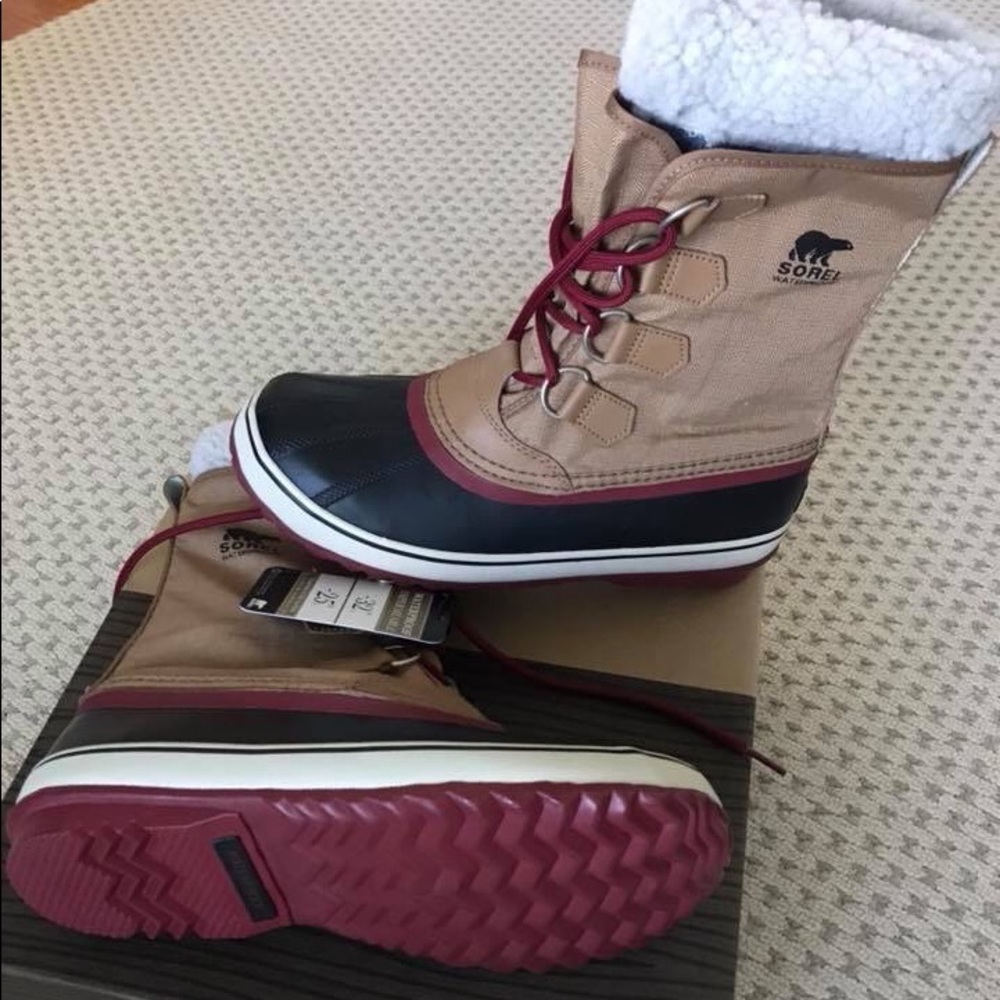 Sorel- Winter Carnival Boots